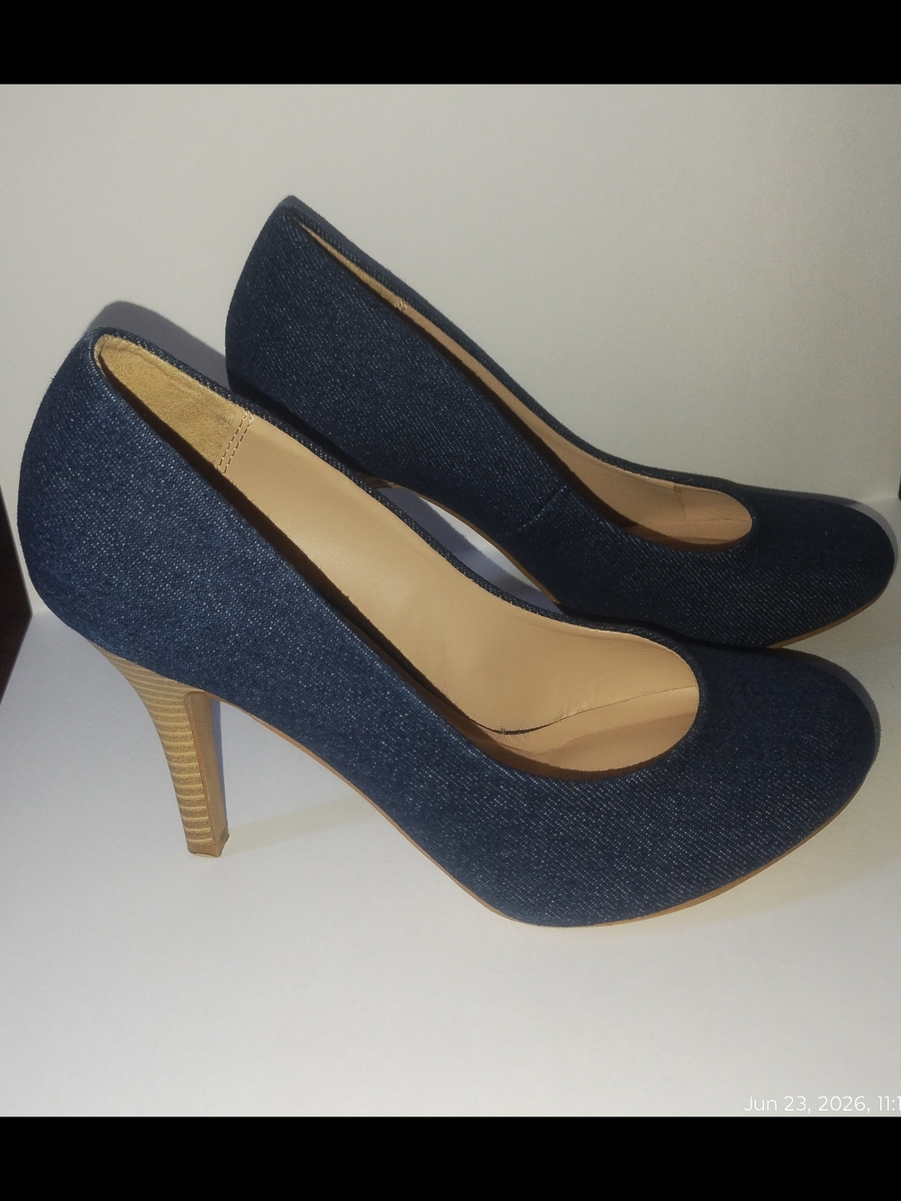 Kelly & Katie Size 7.5 denim Heel